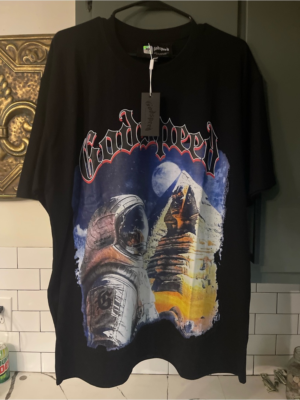 Men’s Graphic Design Tee Size XL.